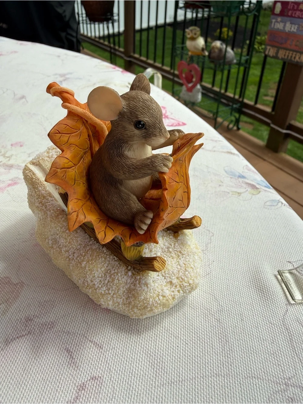 Autumn Leaf Mouse Figurine Toy - Orange Decorative Small Pet Accent